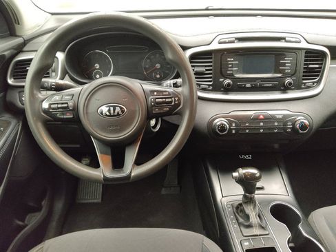 Used 2016 Kia Sorento FWD image 22