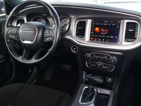 Used 2022 Dodge Charger R/T RWD image 10