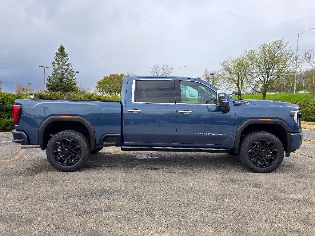 New 2026 GMC Sierra 2500 Denali Ultimate w/ Snow Plow Prep/Camper Package AWD/4WD image 10