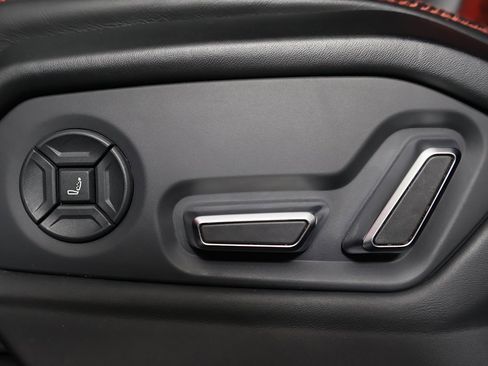 Used 2019 Lamborghini Urus image 34