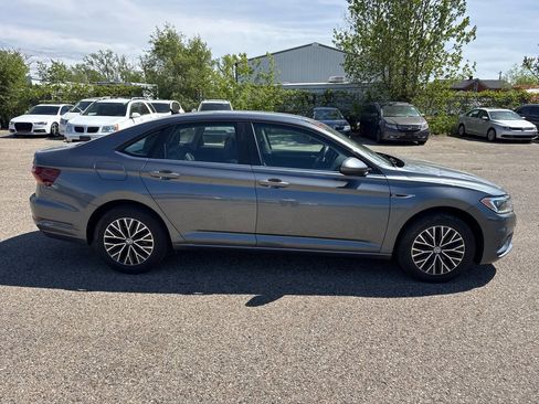 Used 2019 Volkswagen Jetta SEL FWD image 5