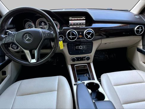 Used 2015 Mercedes-Benz GLK 350 2WD image 16