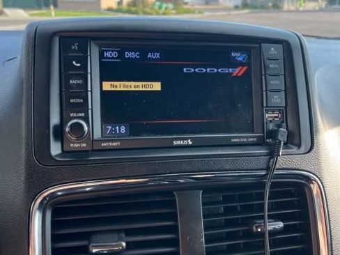 Used 2018 Dodge Grand Caravan GT FWD image 43