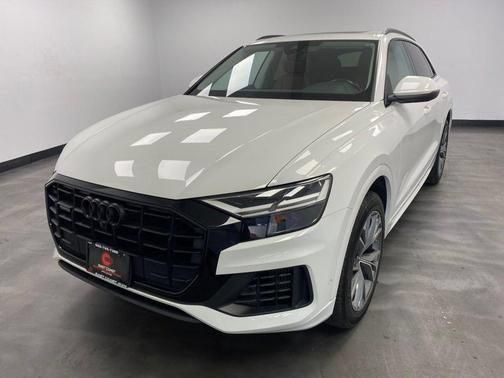 Used 2022 Audi Q8 Premium AWD/4WD image 2