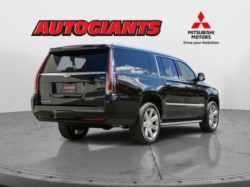 Used 2020 Cadillac Escalade ESV Luxury image 4