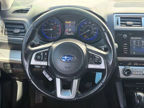 Used 2017 Subaru Outback 2.5i Premium AWD/4WD image 16