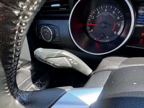Used 2021 Ford Mustang Coupe RWD image 21