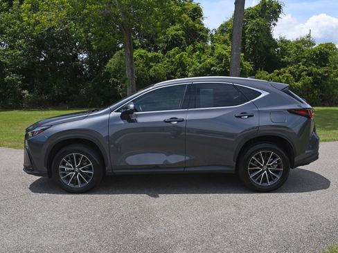Used 2025 Lexus NX 250 FWD w/ Premium Package image 2