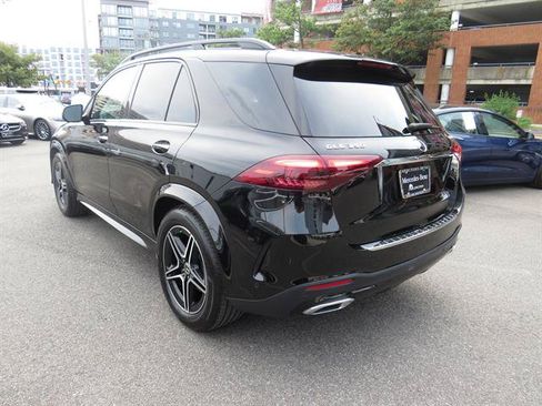 Used 2025 Mercedes-Benz GLE 350 4MATIC w/ AMG Line Exterior image 2