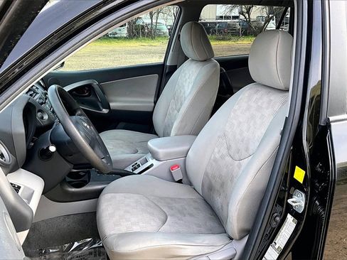 Used 2011 Toyota RAV4 4WD V6 w/ 3rd Row image 9