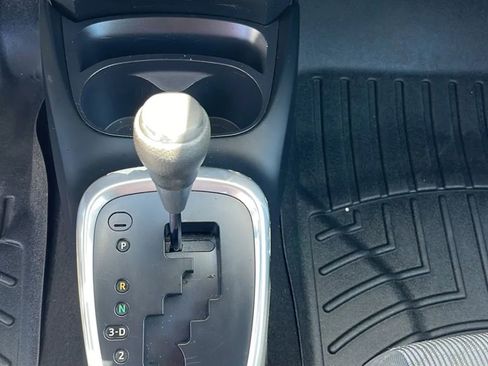 Used 2016 Toyota Yaris L FWD image 14