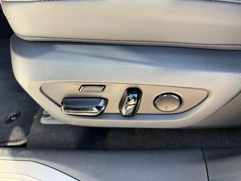 New 2026 Lexus RX 450h AWD image 23