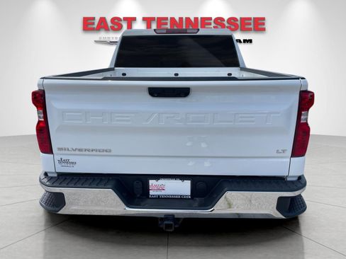 Used 2022 Chevrolet Silverado 1500 LT AWD/4WD image 4