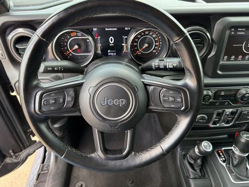Used 2021 Jeep Wrangler Unlimited Sport AWD/4WD image 11