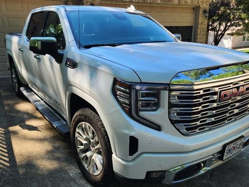 Certified 2025 GMC Sierra 1500 Denali AWD/4WD image 6