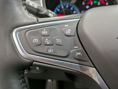 Used 2022 Chevrolet Equinox Premier AWD/4WD image 17