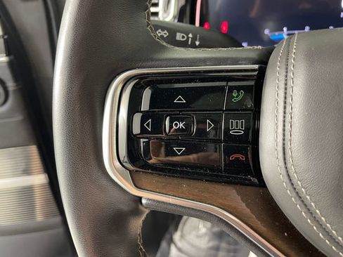 Certified 2022 Jeep Grand Wagoneer Series II w/ Convenience Group III AWD/4WD image 11