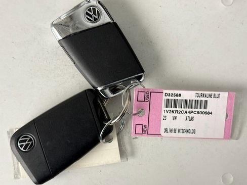 Used 2023 Volkswagen Atlas SE AWD/4WD image 23