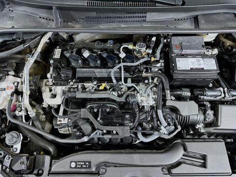 Used 2025 Toyota Corolla LE image 29