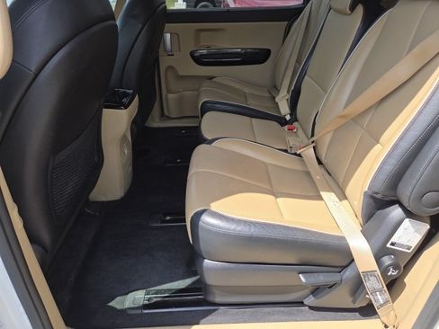 Used 2017 Kia Sedona EX FWD image 13