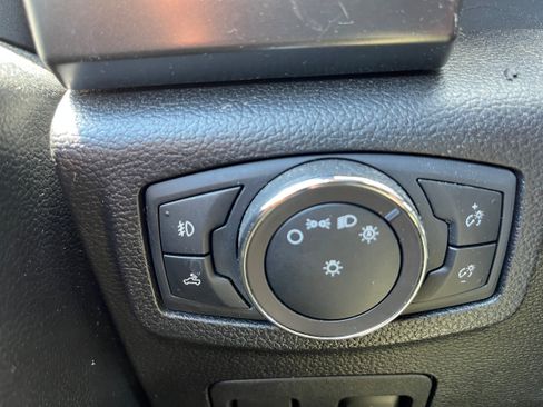 Used 2019 Ford F150 XLT w/ Equipment Group 302A Luxury AWD/4WD image 19