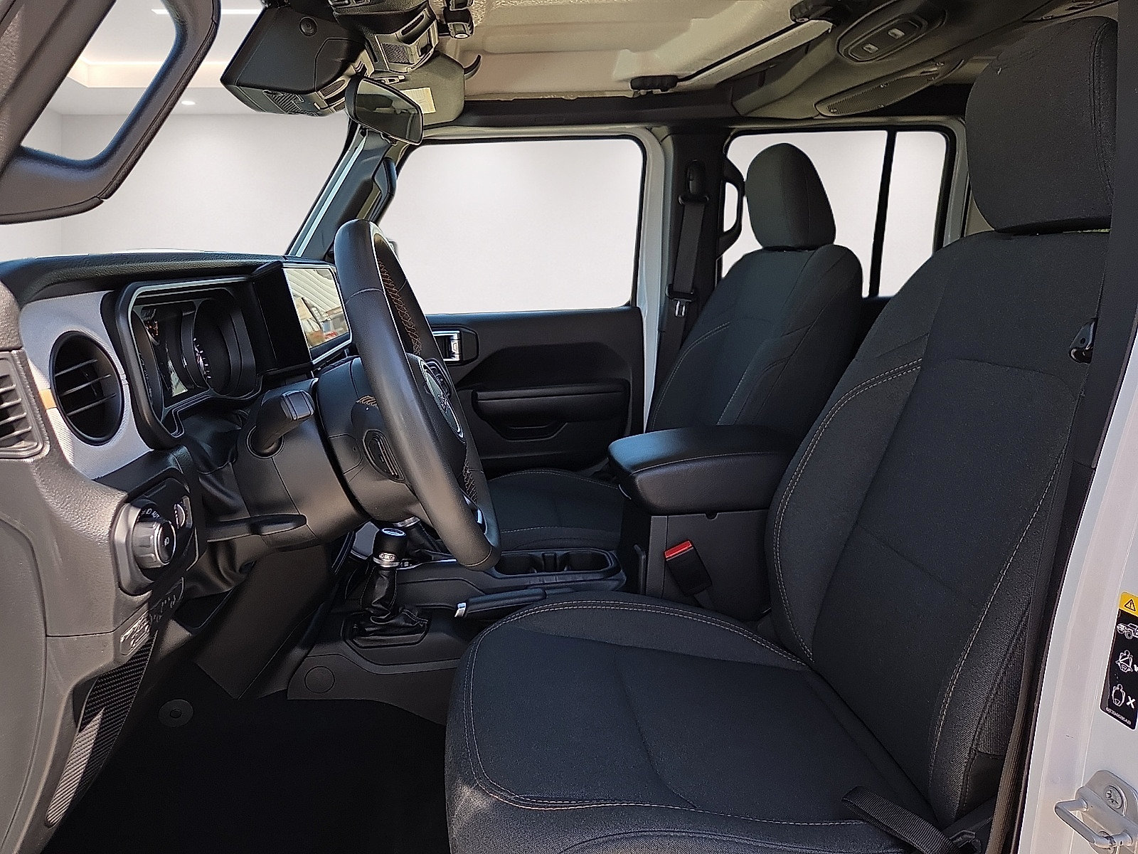 Used 2024 Jeep Wrangler Unlimited Sport AWD/4WD image 14