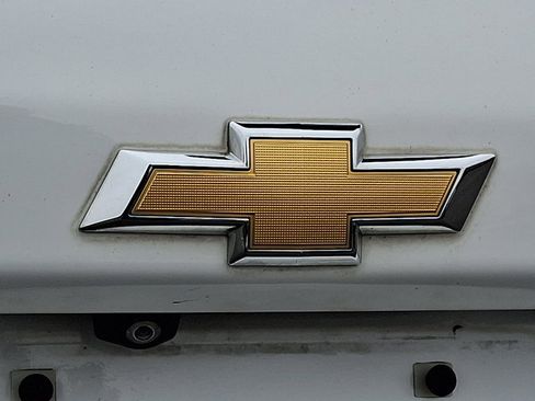 Used 2019 Chevrolet Equinox LT w/ Sun & Navigation Package AWD/4WD image 29
