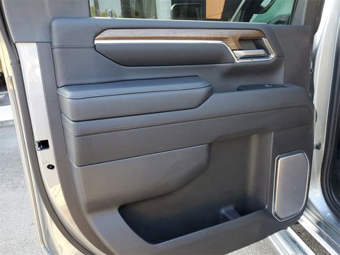 Used 2024 Chevrolet Silverado 3500 High Country w/ Technology Package image 22