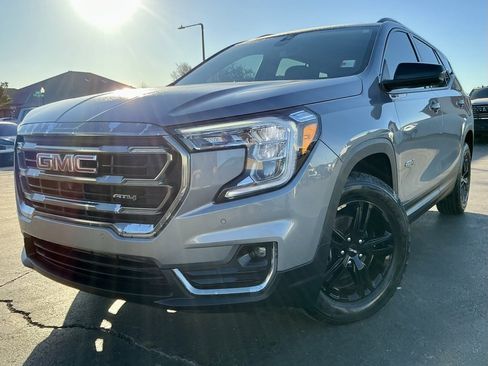 Used 2024 GMC Terrain AT4 w/ Infotainment Package II image 3
