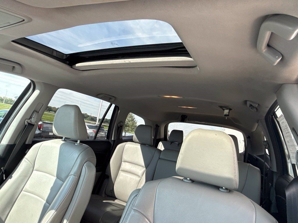 Used 2017 Honda Pilot EX-L image 13