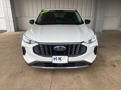 Used 2023 Ford Escape Active image 2
