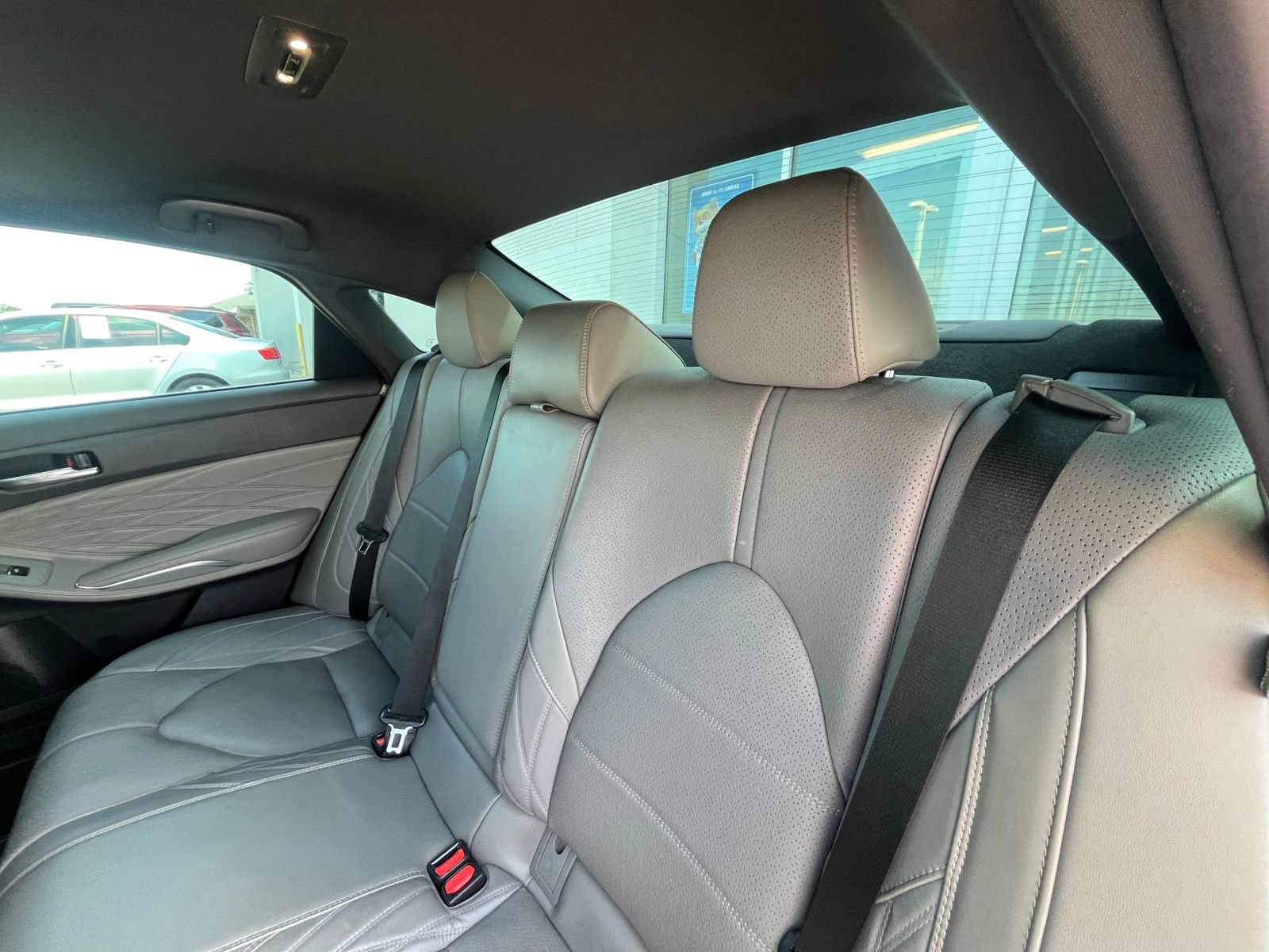 Used 2019 Toyota Avalon Limited w/ Advanced Safety Package FWD image 32