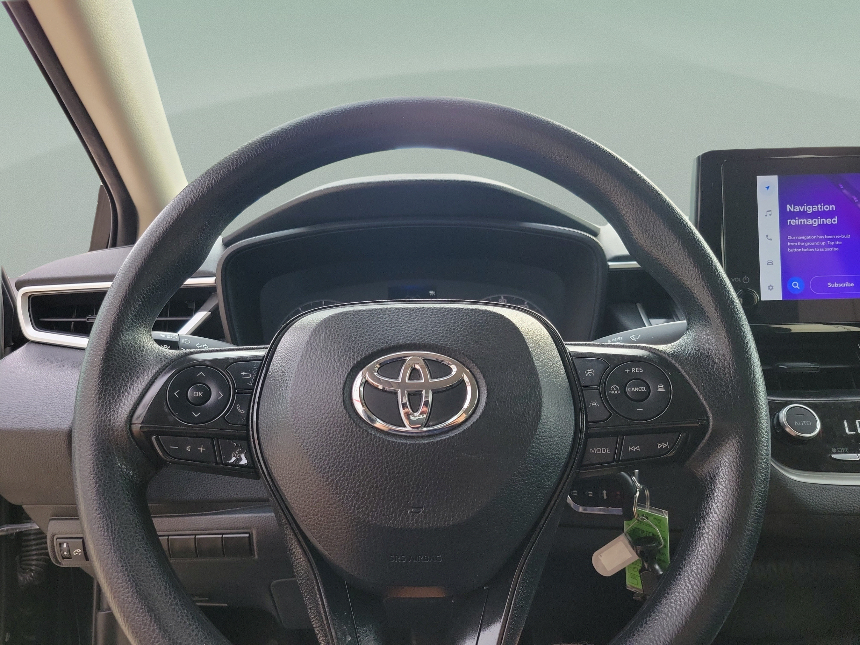 Used 2024 Toyota Corolla LE FWD image 8