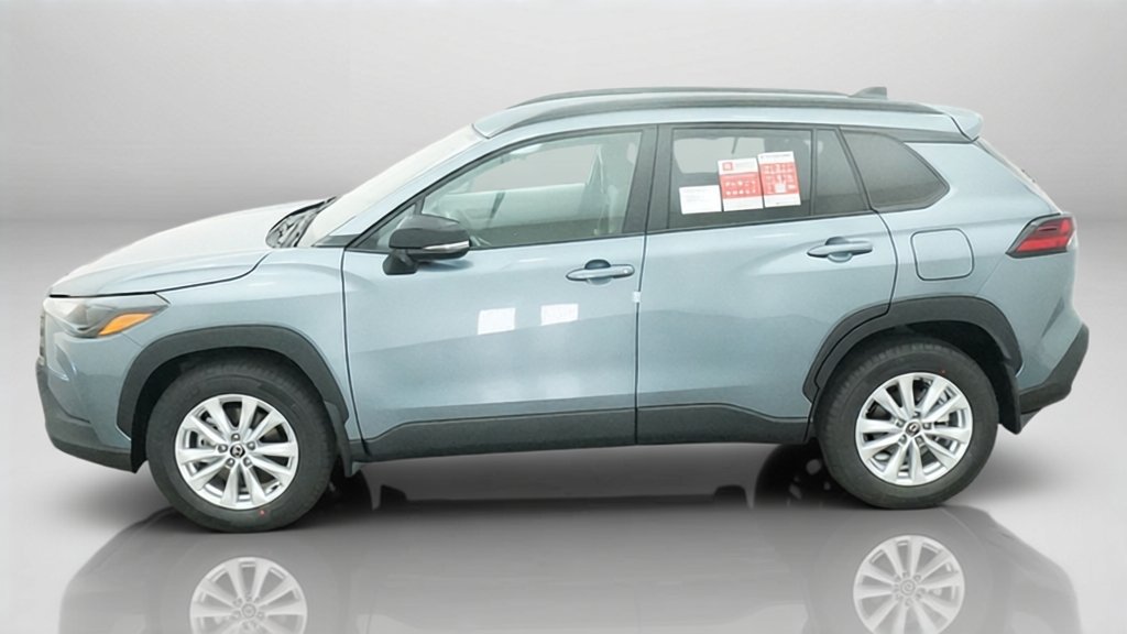 New 2026 Toyota Corolla Cross LE FWD image 2