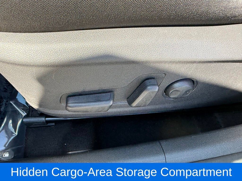 Certified 2023 Hyundai Kona SEL w/ Convenience Package AWD/4WD image 24