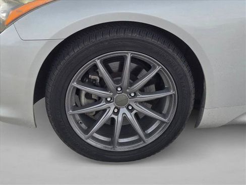 Used 2013 INFINITI G37 Convertible w/ Premium Pkg RWD image 9