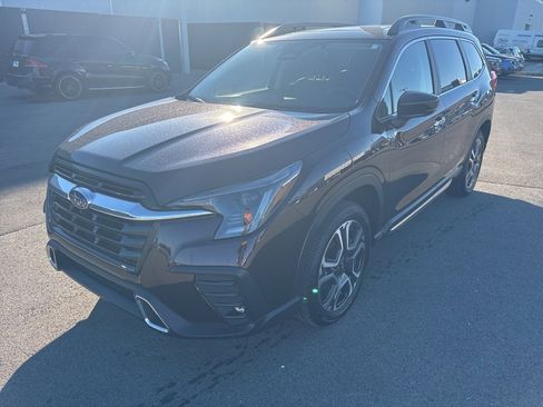 Certified 2025 Subaru Ascent Touring w/ Popular Package #2 image 6