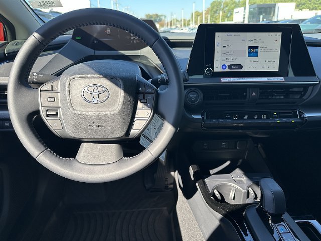 New 2027 Toyota Prius LE FWD image 11