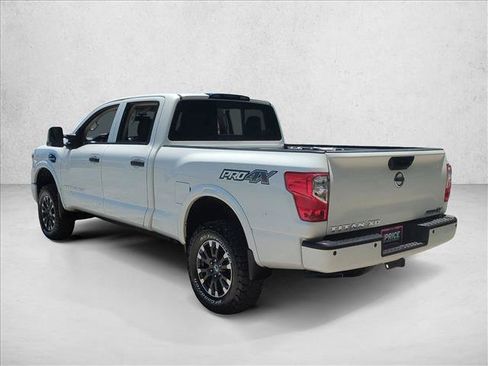 Used 2018 Nissan Titan PRO-4X w/ Pro-4x Convenience Package AWD/4WD image 8