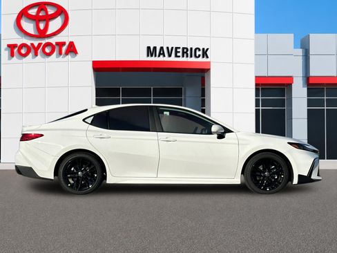 New 2026 Toyota Camry SE FWD image 6