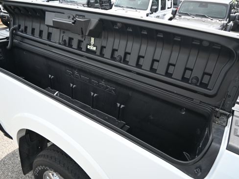 Used 2024 RAM 2500 Limited AWD/4WD image 35