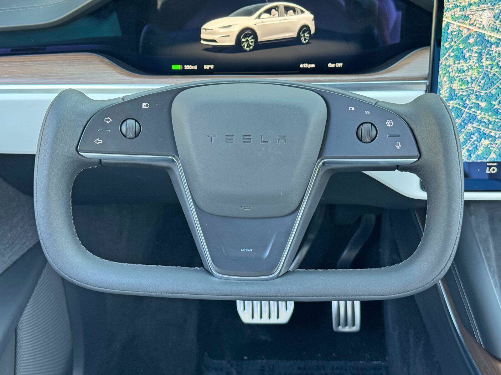 Used 2022 Tesla Model X AWD/4WD image 18