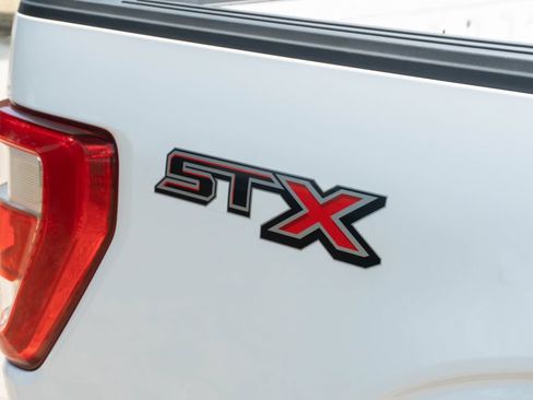 Used 2021 Ford F150 XL w/ STX Appearance Package RWD image 5