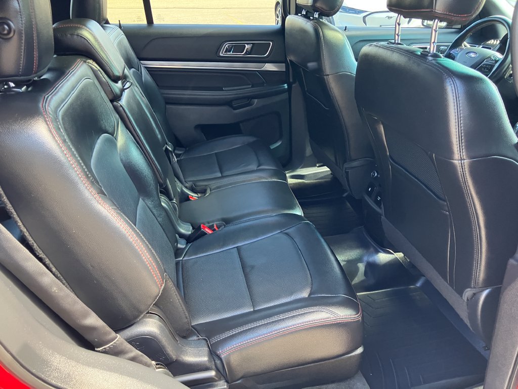Used 2017 Ford Explorer Sport w/ Equipment Group 401A AWD/4WD image 18