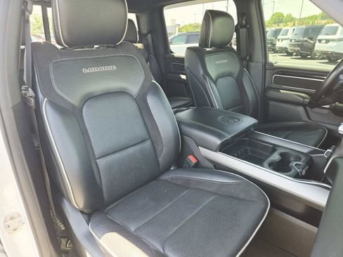 Used 2022 RAM 1500 Laramie w/ Sport Appearance Package AWD/4WD image 18