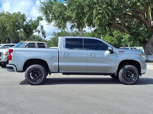 Used 2023 Chevrolet Silverado 1500 LTZ AWD/4WD image 3