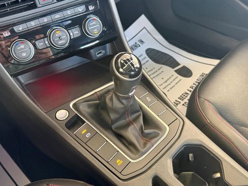 Used 2019 Volkswagen Jetta GLI Autobahn FWD image 26