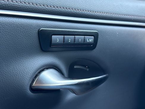 Used 2025 Lexus ES 300h w/ Premium Package FWD image 44