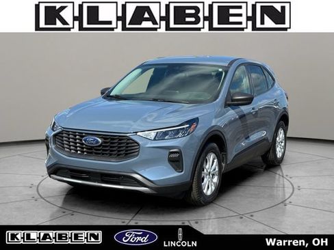 Certified 2025 Ford Escape Active w/ Cold Weather Package FWD image 1