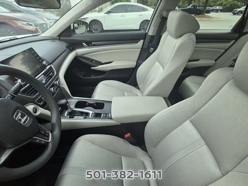 Used 2019 Honda Accord EX image 8